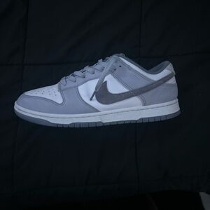 Nike Men's Gray and White Sneakers